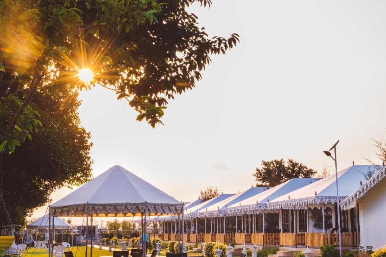 Rawai Luxury Tents Pushkar Hotel Exterior foto